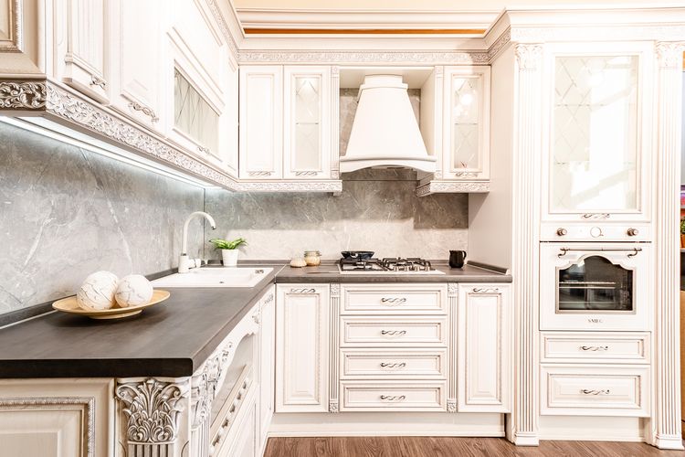 Elegant white kitchen in a classic style from the factory "Call"