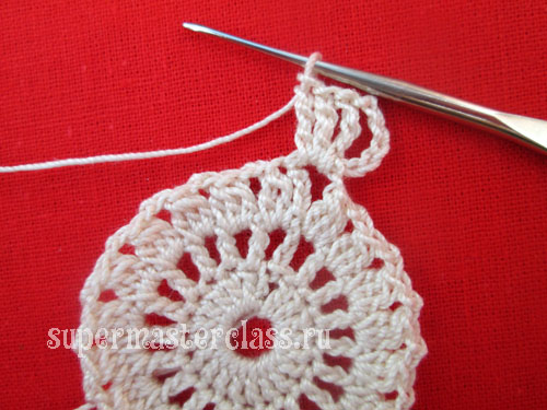 Crochet square napkins: diagrams and description