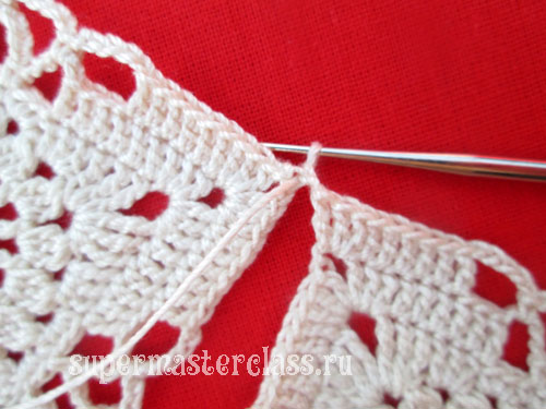 Crochet square napkins: schemes, photo