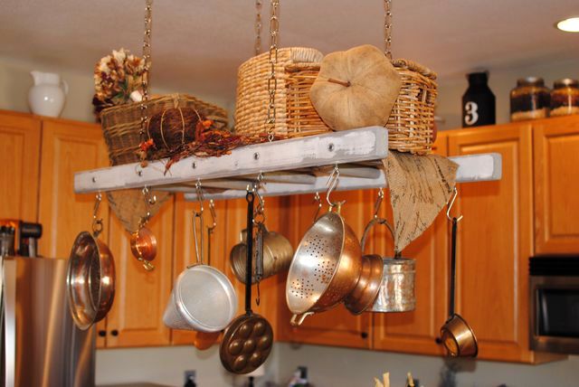 how to store pans and pans with a stepladder