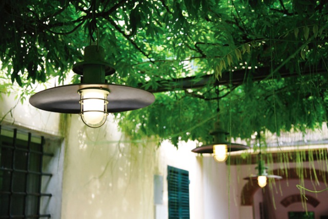 hanging lights for summer residence