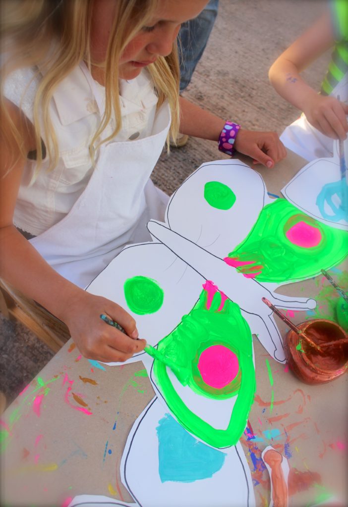 Letní řemesla s dětmi. Kresby, aplikace na téma léta.