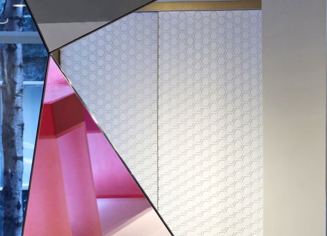 триизмерни огледала Loverboy от Dune Furniture 2014