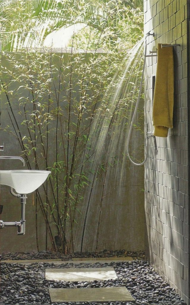 Nejlepší fotka letní sprchy v zemi s vlastními rukama. Výkresy, fotografie a rozměry