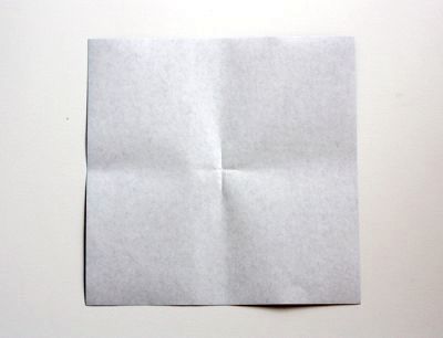 Hlavní papír origami na papírové stěně 03
