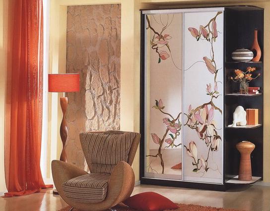 Popular idea: stained-glass window on a wardrobe