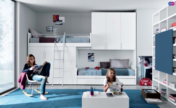 бяла и синя интериорна стая за две деца, MisuraEmme