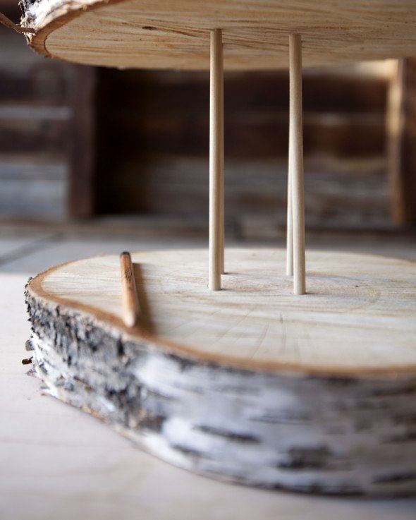multi-tiered cake stand made from logs 09