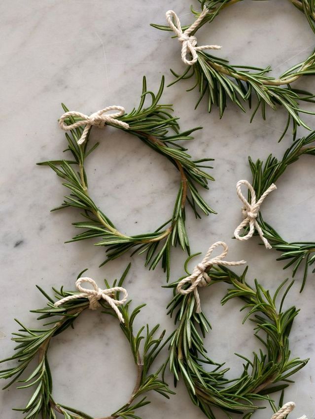 New Year's wreaths of greenery