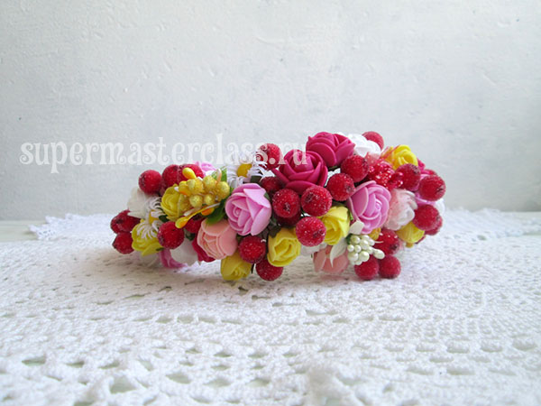 Handmade hair band with flowers