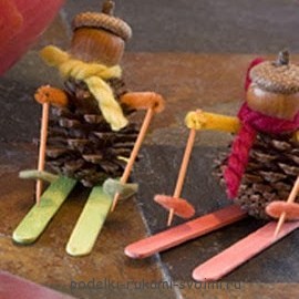 autumn children's crafts made of cones (18)
