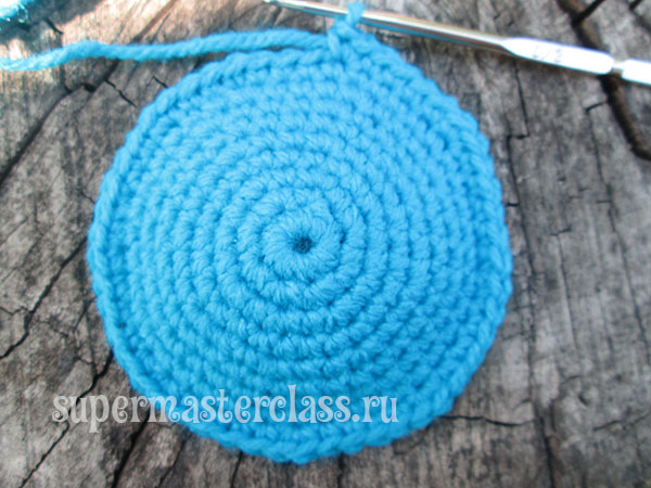 Knitting in a circle