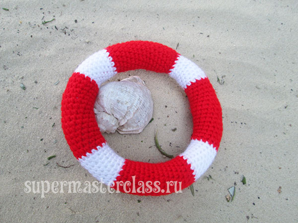 Crochet swimming circle