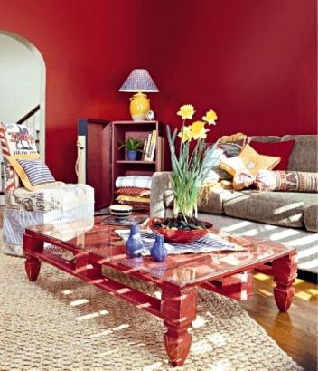 red coffee table from pallets