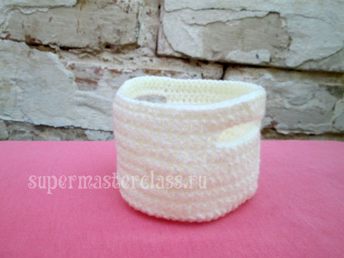 Crochet knitted Easter basket with a pattern