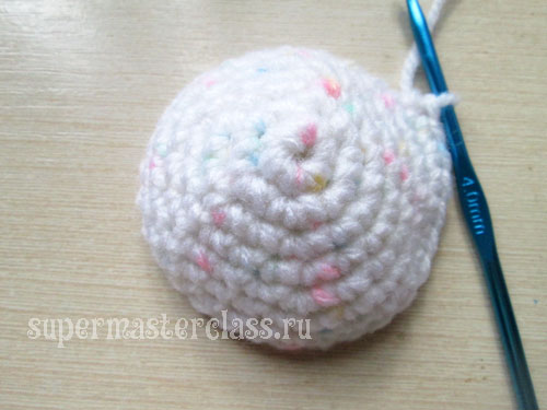 Knit crochet cake
