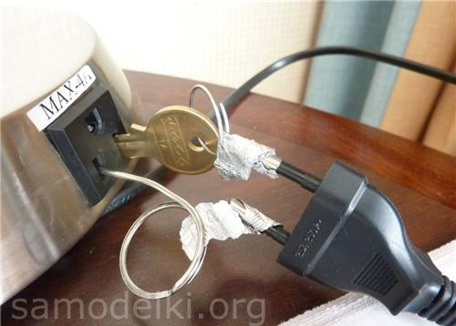 Homemade adapter to an American outlet
