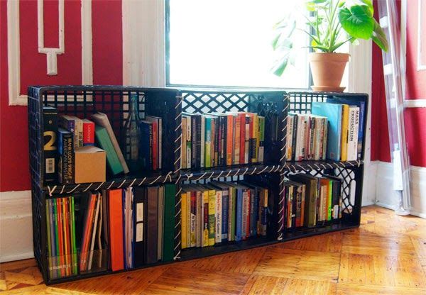 floor bookshelves from plastic boxes