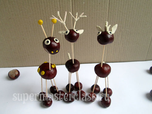 Handicrafts from chestnuts for kindergarten