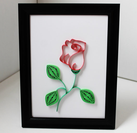 Crafts from quilling for children. Ideas, postcards, flowers.