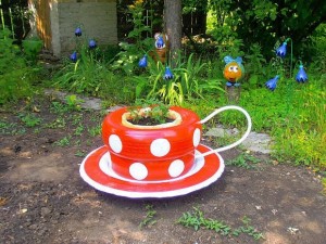 Crafts for garden and garden with own hands