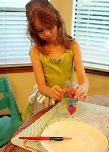 Crafts by the day of the teacher. How to decorate a vase with your own hands 