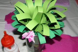 Crafts for March 8 in the kindergarten. Flowers by own hands