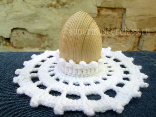 Beautiful egg holder, crocheted