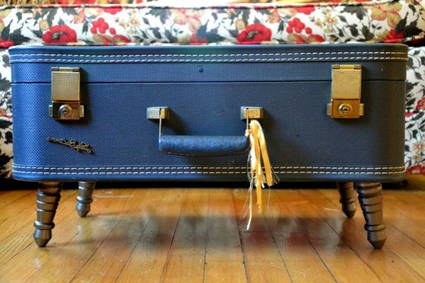 A table from an old suitcase 