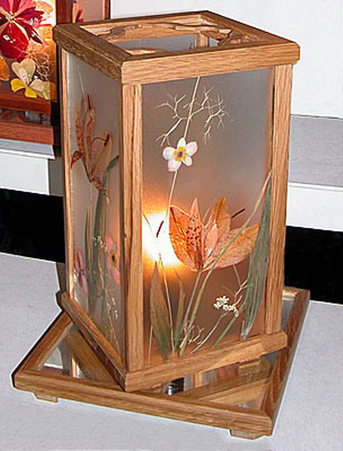 Lamp from herbariums on glass