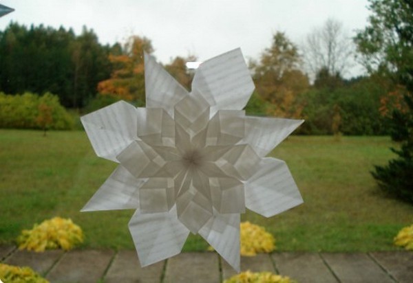 Simple three-dimensional snowflake-6