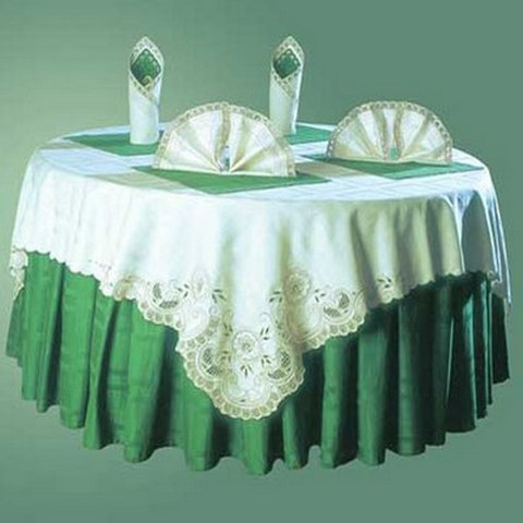 A round table can be served with two different tablecloths at the same time.