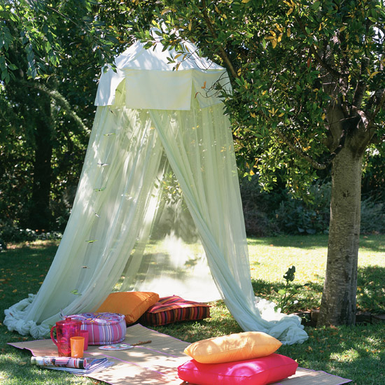 Garden tent with own hands