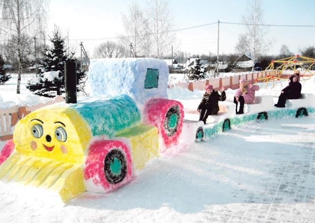 Funny snow train - winter crafts