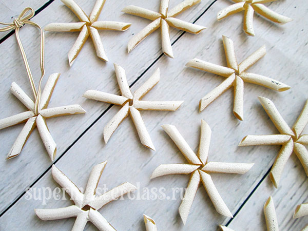 How to make snowflakes from pasta do it yourself