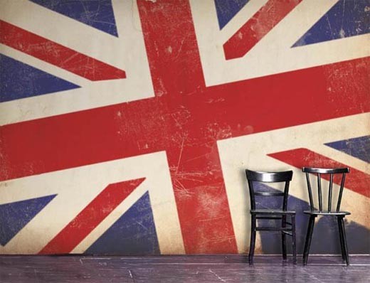 Britische Flagge auf der Tapete und den Wänden im Haus