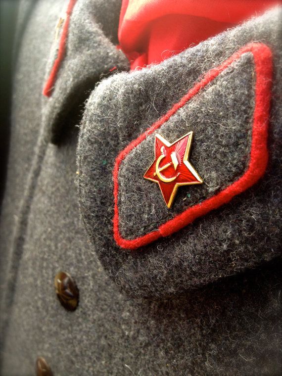 čalounění sedáku ze sovětského kabátu