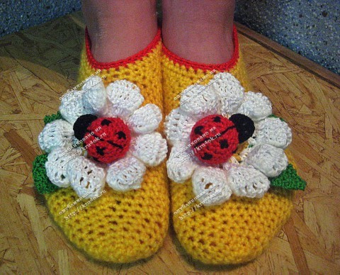 Knitted slippers, crochet