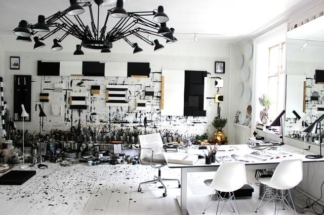 черно-бялото студио за интериорно проектиране Tenka Gammelgaard