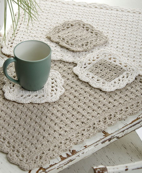 Knitted napkins for a cozy winter tea party