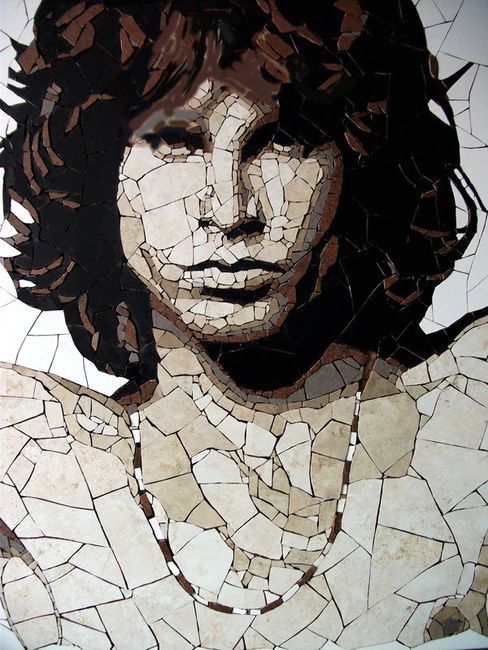 portrét Jim Morrison - mozaika rozbitých dlaždic