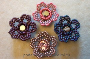 flowers from beads 