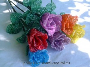 flowers made of beads (3)