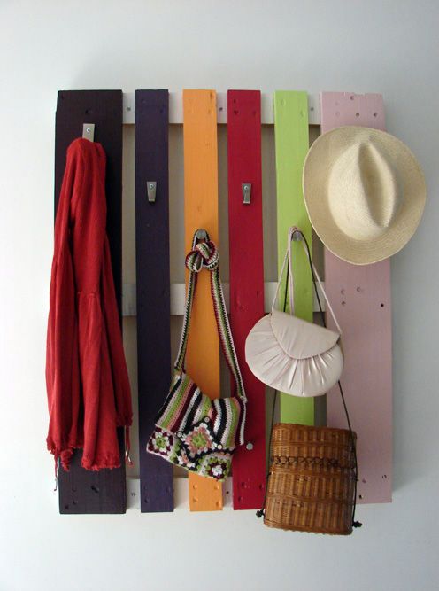 hanger from the pallet with your own hands