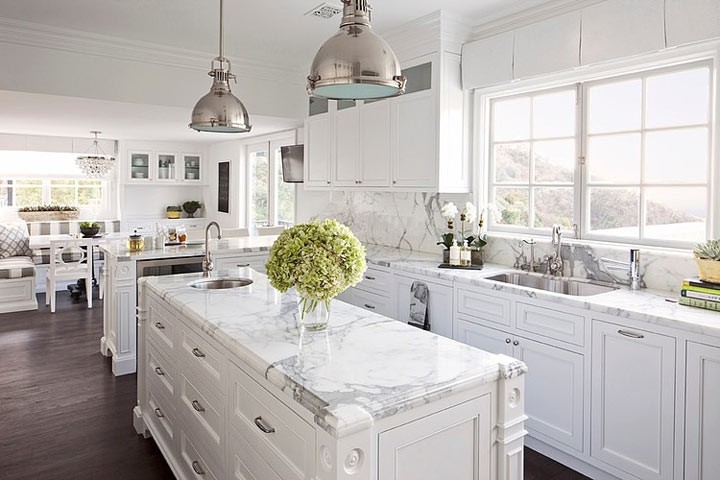 Bright white kitchen in a villa in Hollywood