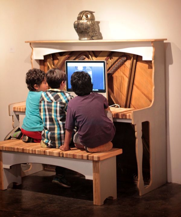  An unusual piano computer table with your own hands
