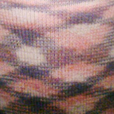 Pattern of melange yarn in knitted overalls