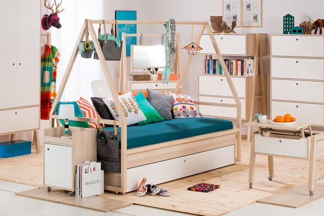 разтегателен диван от модулната серия мебели за детската стая Spot